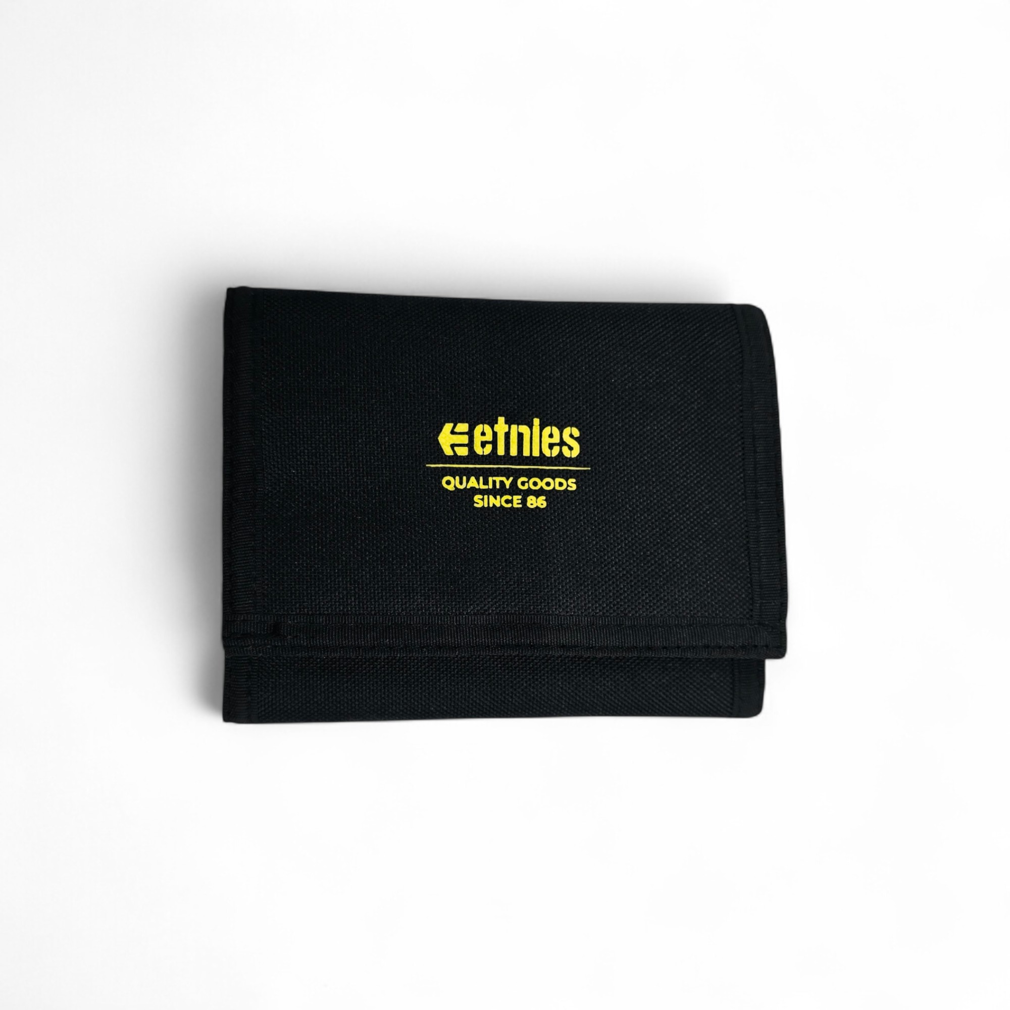 BILLETERA - DP - COD7 - STACKS W. - LONA BASIC - NEGRO / AMAR.