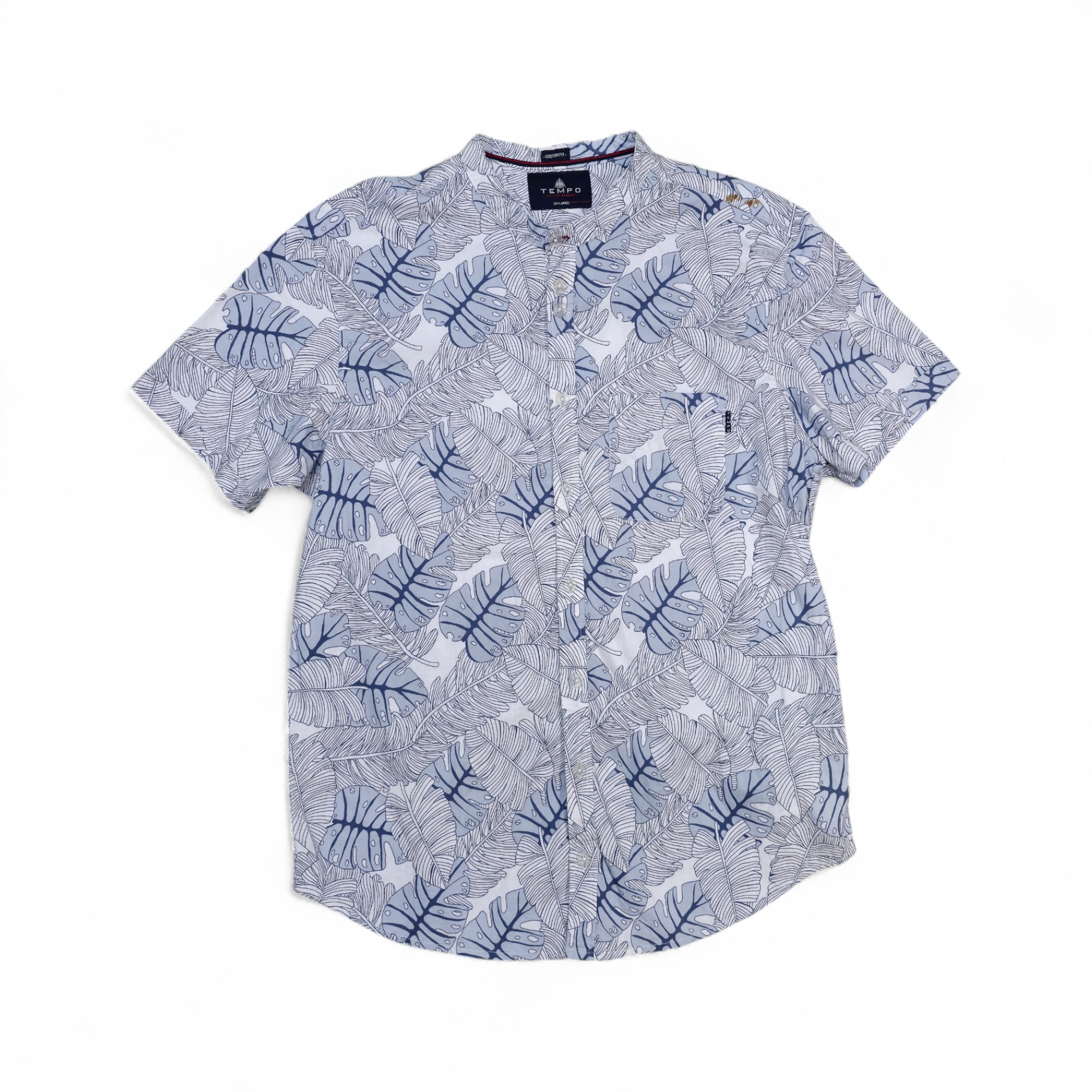 CAMISA MANGA CORTA TALLA 2XL - TEMPO - CUELLO CHINO / MAO - BLANCA/HOJAS AZUL CELESTE