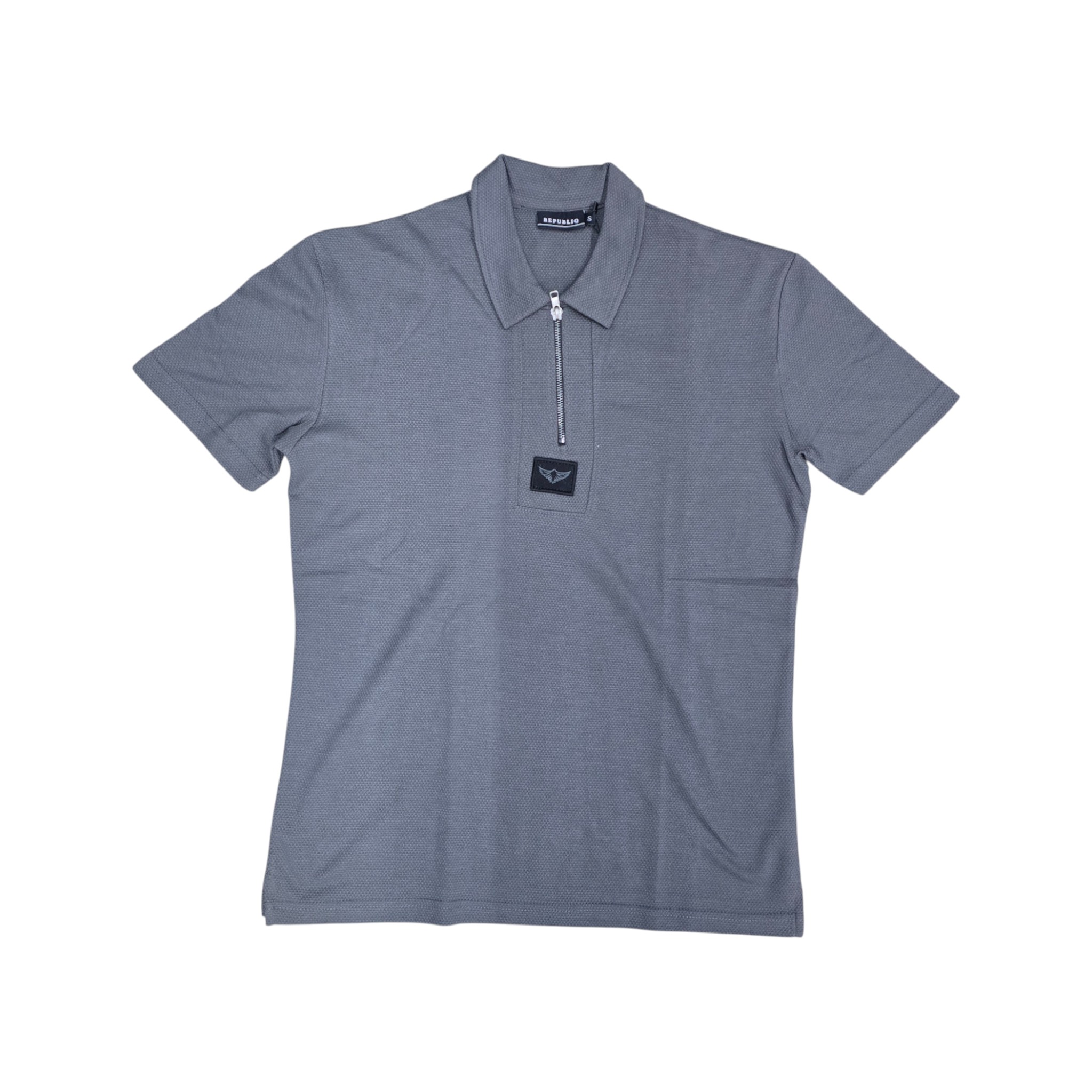 CAMISETA CON CUELLO BASICA | CIERRE TEXTURA | PL/NG | HOMBRE