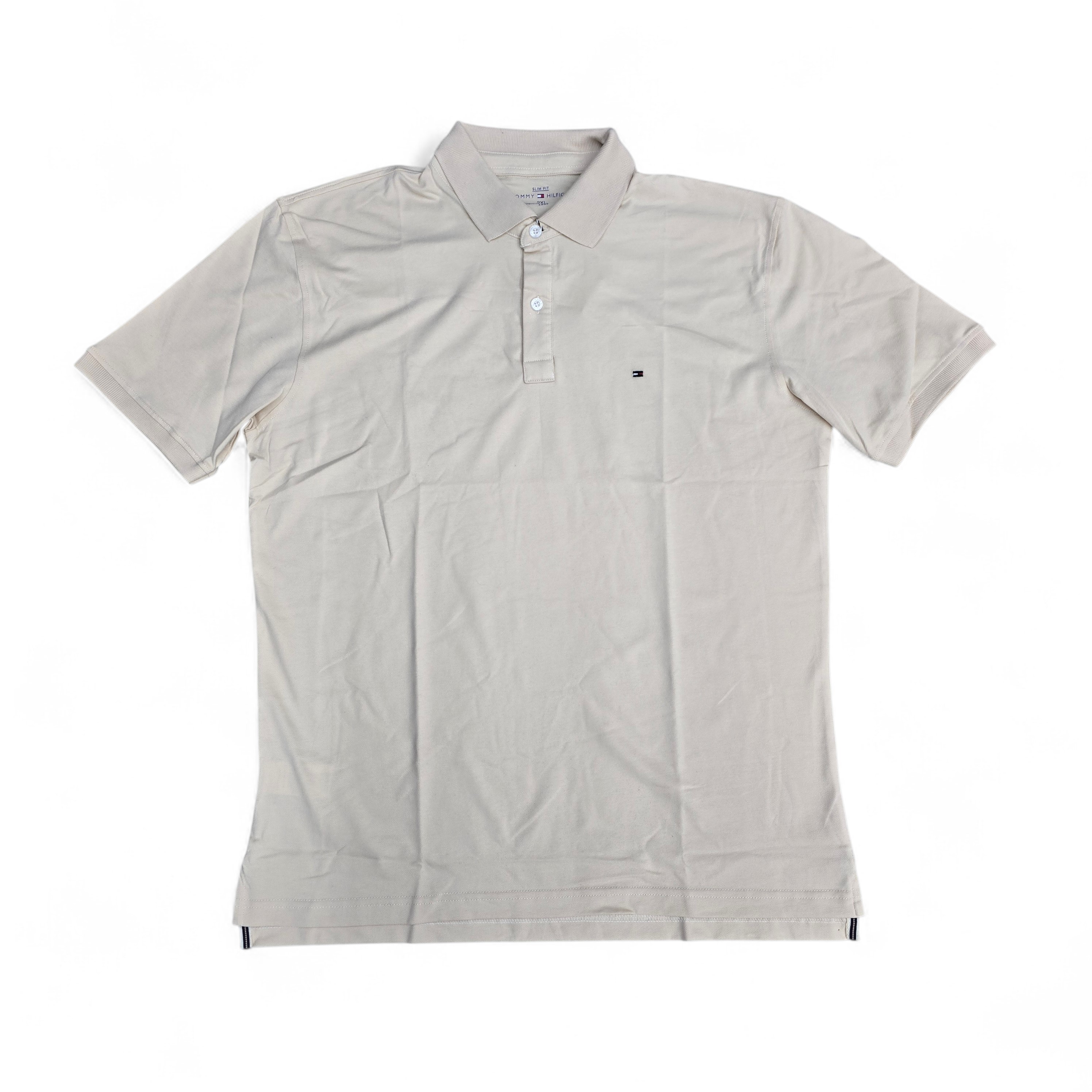 CAMISETA CON CUELLO BASICA DE HOMBRE