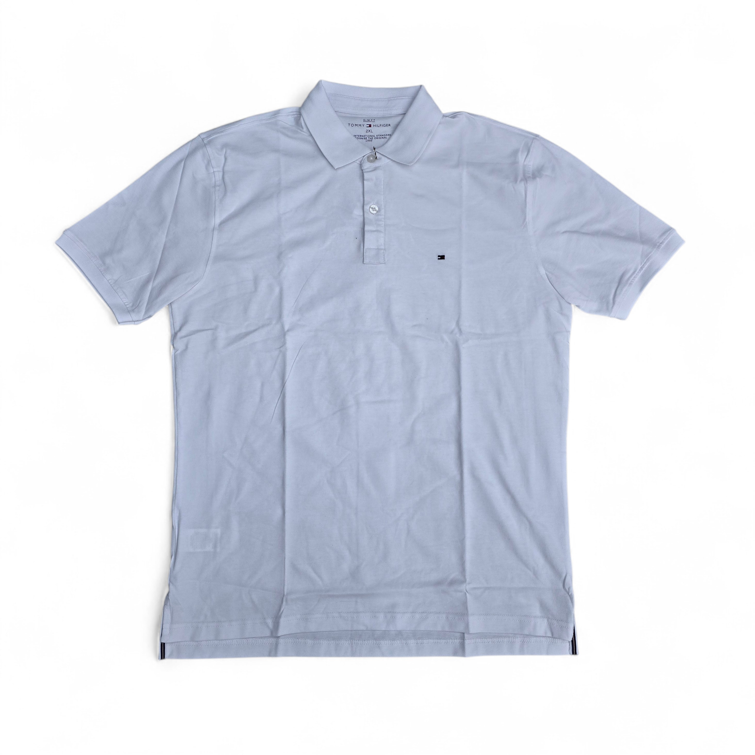 CAMISETA CON CUELLO BASICA DE HOMBRE