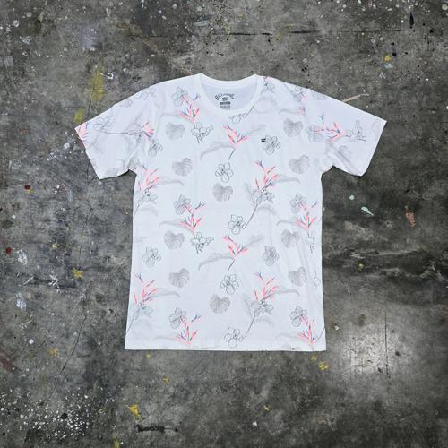 CAMISETA TALLA L - OV - COD104 - FLORES - OVERSIZE BASIC TSHIRT - BLANCO