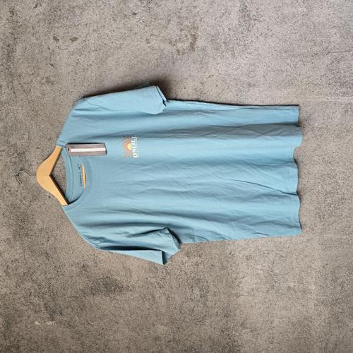 CAMISETA TALLA L - RF - COD65 -  GNL BASIC CELESTE/AM/NARJ DISEÑO