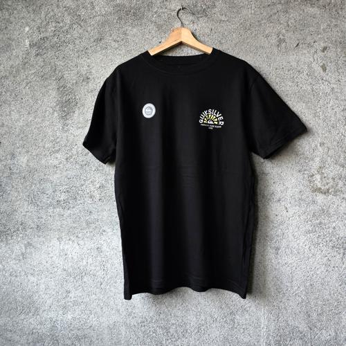 CAMISETA TALLA XL - COD22 - NEGRA / LETRAS COSTADO BLANCO AMARILLO