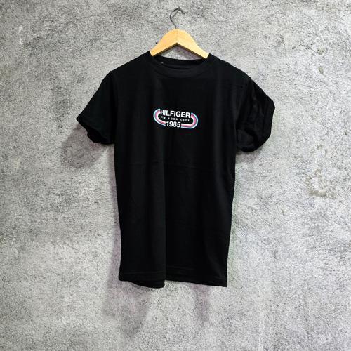 CAMISETA TALLA L - COD30 - NEGRA/LETRAS / ARCOIRIS AZUL ROJO BLANCO MORADO