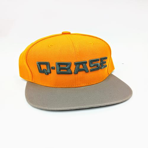 GORRA TALLA ESTÁNDAR/ STD - UB - COD1 - SNAPBACK - PLANA AJUSTABLE - AMARILLO / GRIS