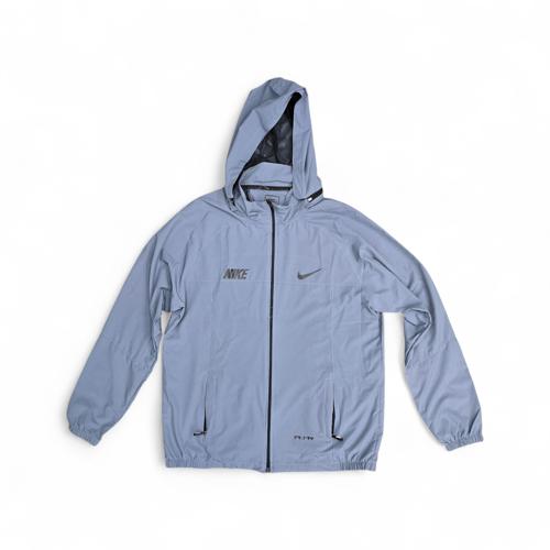 ROMPEVIENTO BASIC. IMPERMEABLE CON CAPUCHA DESPRENDIBLE