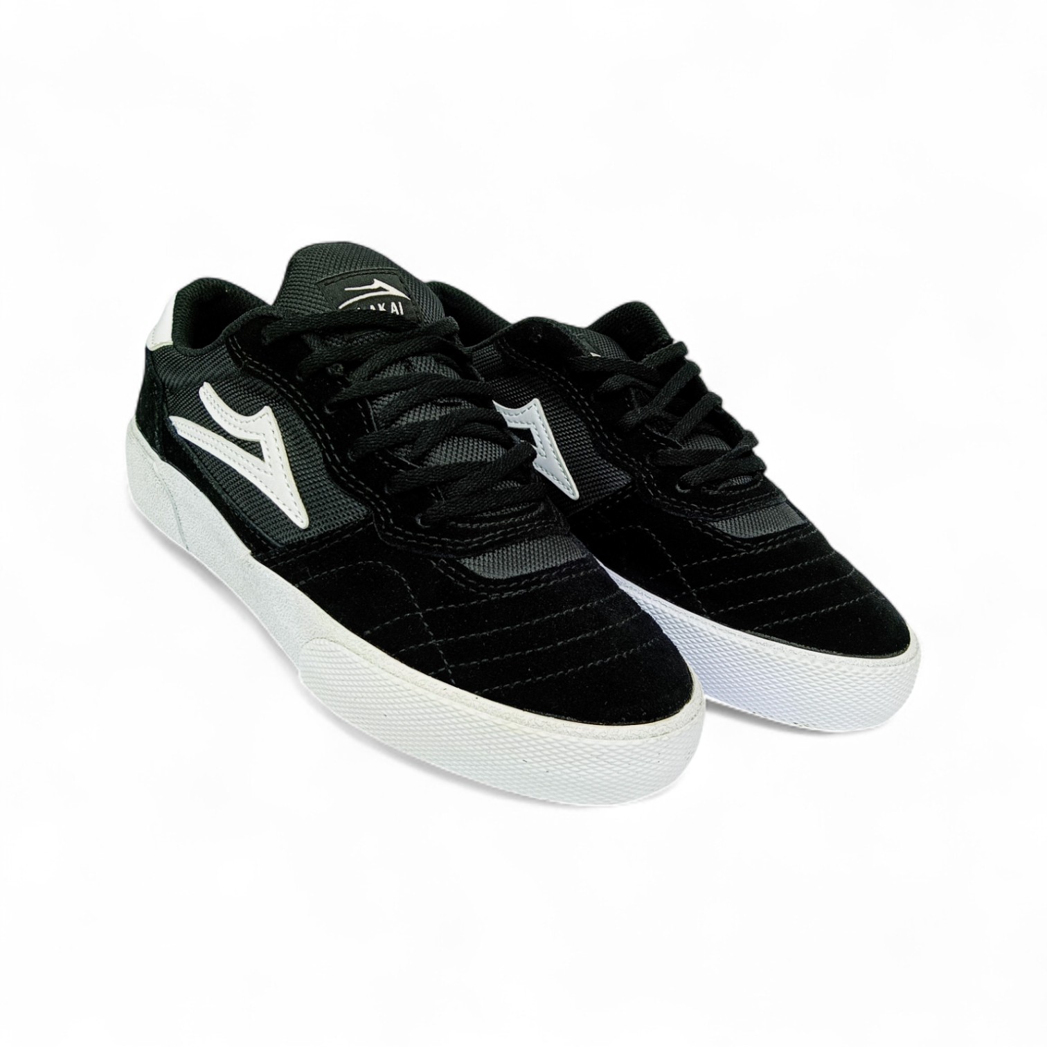 ZAPATO TALLA 8.5 - LAKAI - CAMBRIDGE - NEGRO/BLANCO