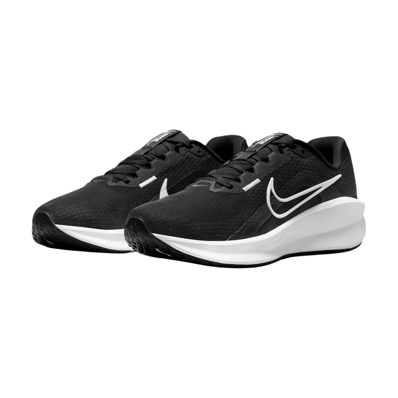 ZAPATO TALLA 8.5 - NK18 - DOWNSHIFTER 13 - NEGRO/BLANCO